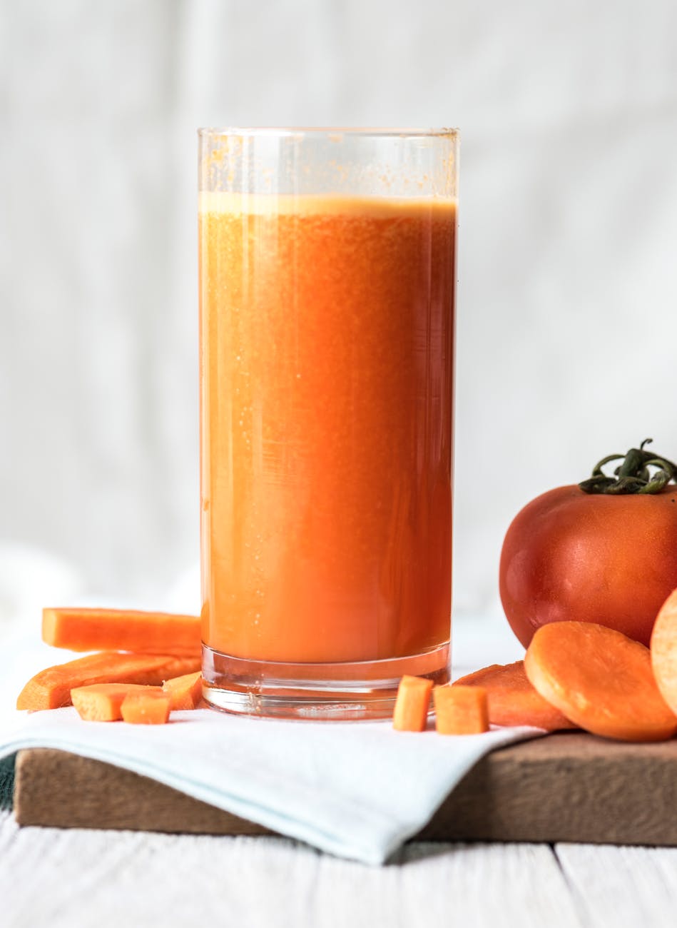 tomato juice near tomato