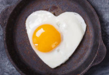 Σύνδεση της πρόσληψης αυγών με τα λιπίδια του αίματος, τις καρδιαγγειακές παθήσεις και την θνησιμότητα
